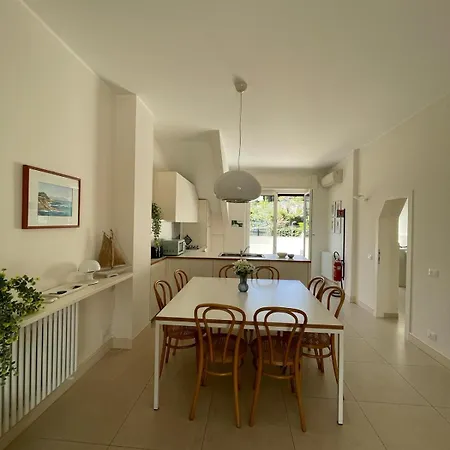 Blue Horizon Retreat-luxury Penthouse Apartament