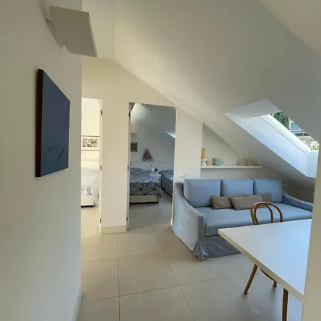 Апартаменти Blue Horizon Retreat-luxury Penthouse *