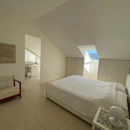 Blue Horizon Retreat-luxury Penthouse Daire Rapallo