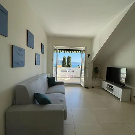 Apartment Blue Horizon Retreat-luxury Penthouse *