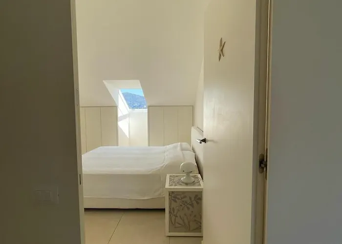 Blue Horizon Retreat-luxury Penthouse Rapallo